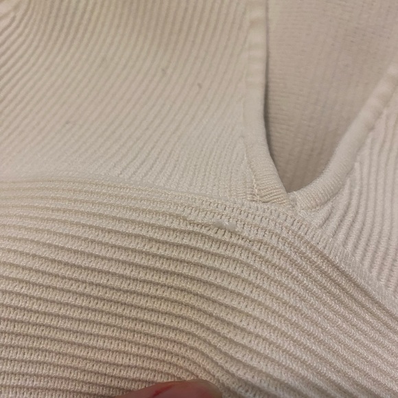 Sculpt Knit Deep V Neck - Picture 7 of 7